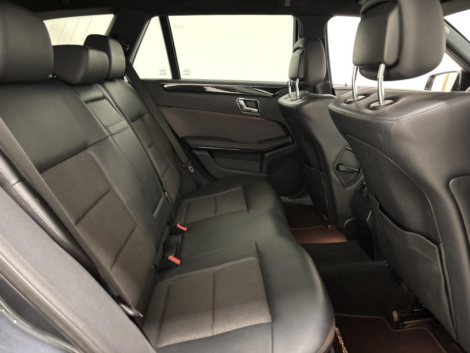 MERCEDES-BENZ E 2010