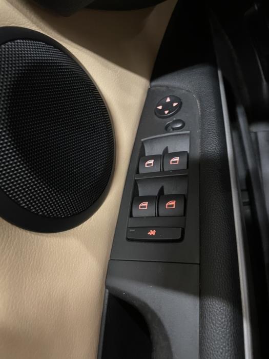 BMW 320 2007