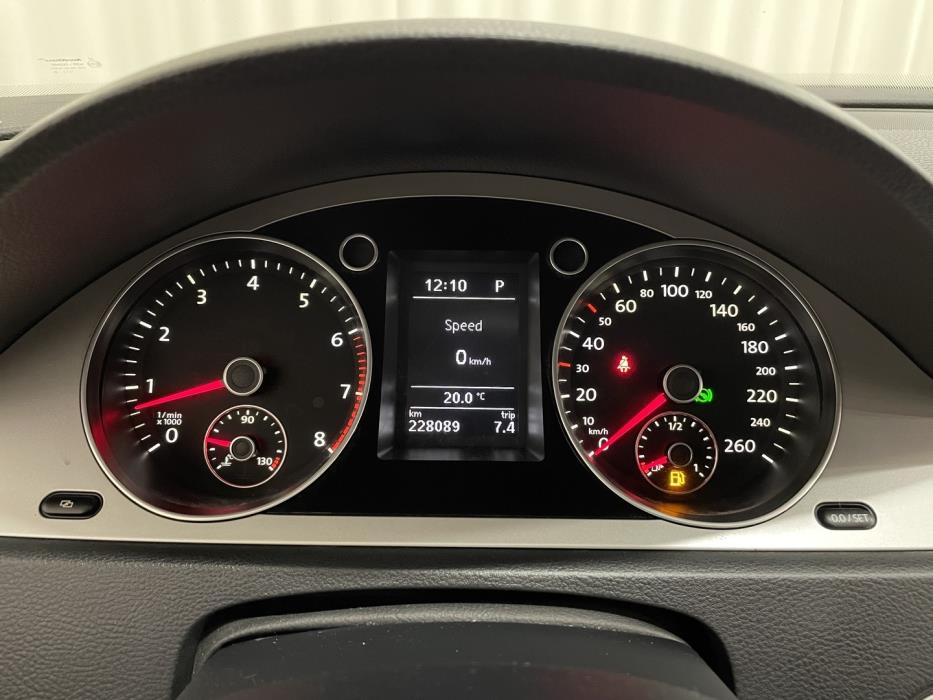 VOLKSWAGEN Passat 2009