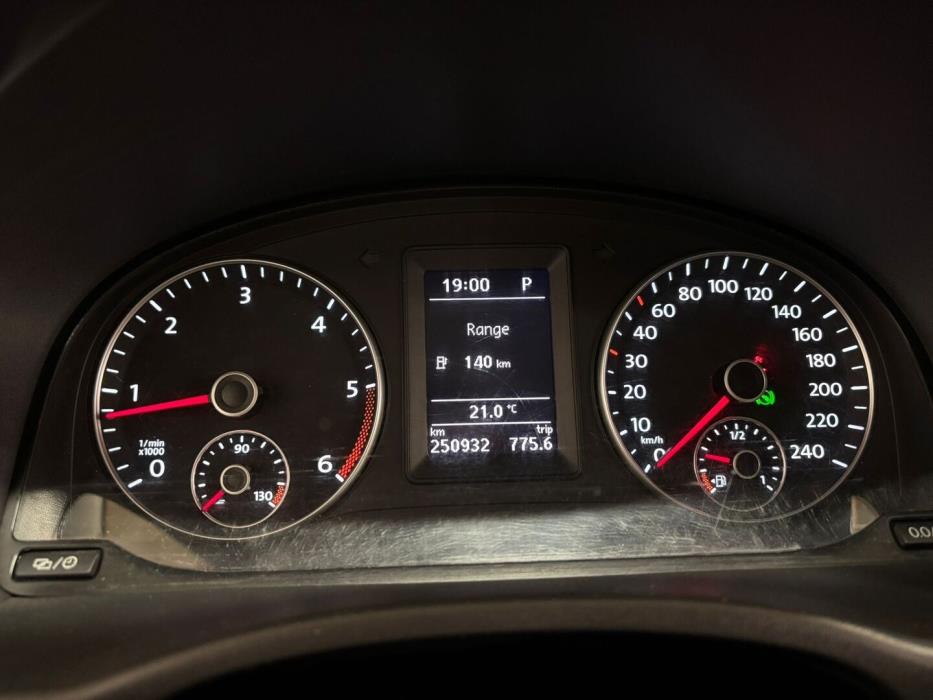 VOLKSWAGEN Caddy Maxi 2013