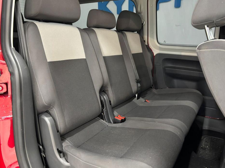 VOLKSWAGEN Caddy Maxi 2013