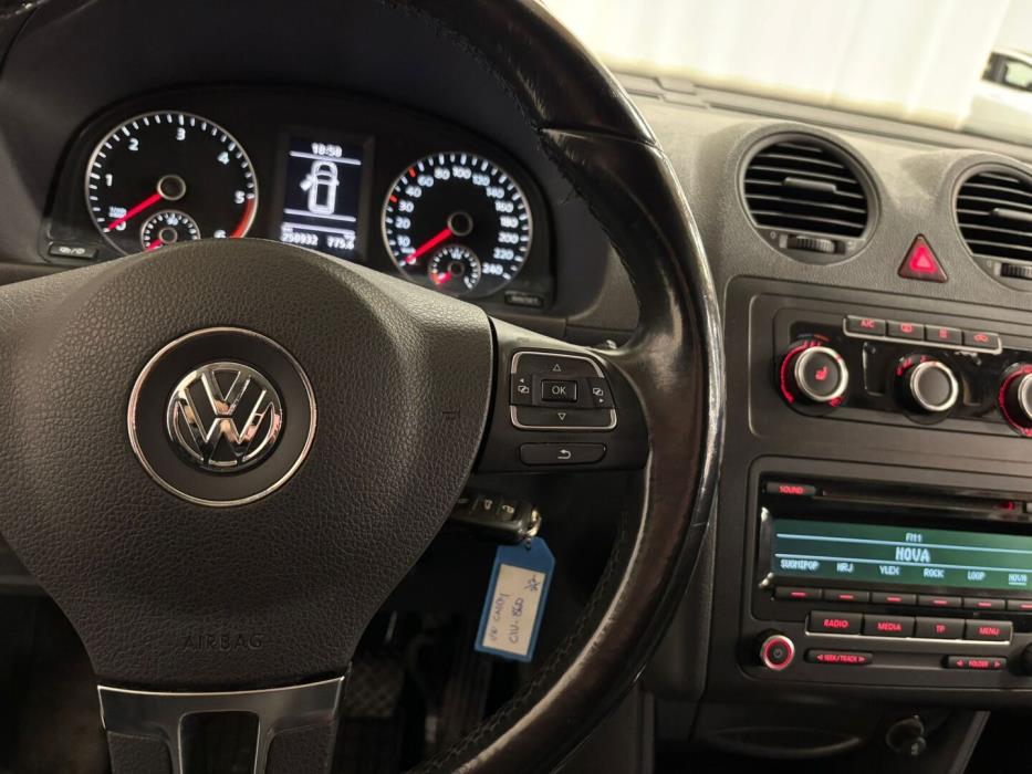 VOLKSWAGEN Caddy Maxi 2013