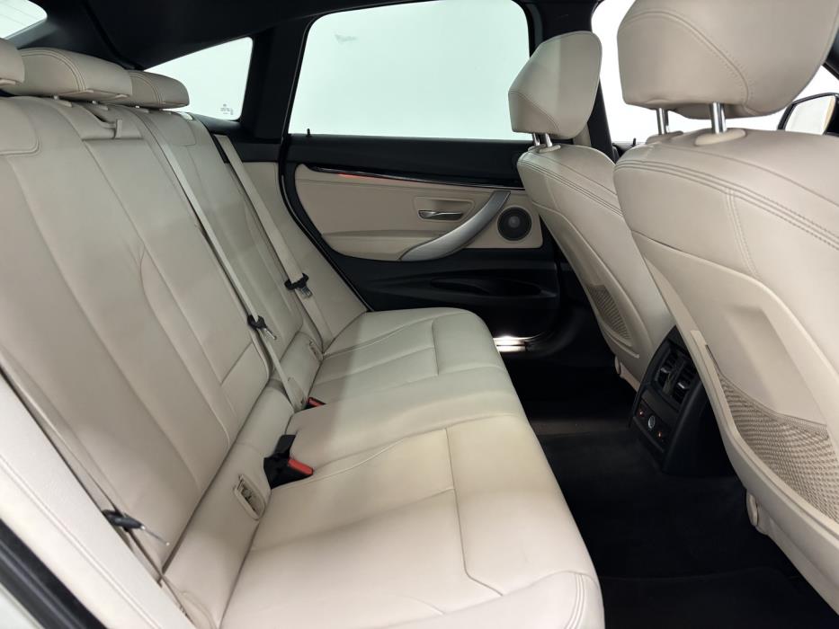 BMW 330 Gran Turismo 2014