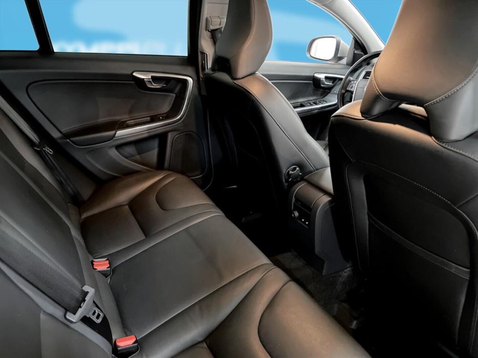 VOLVO V60 2014