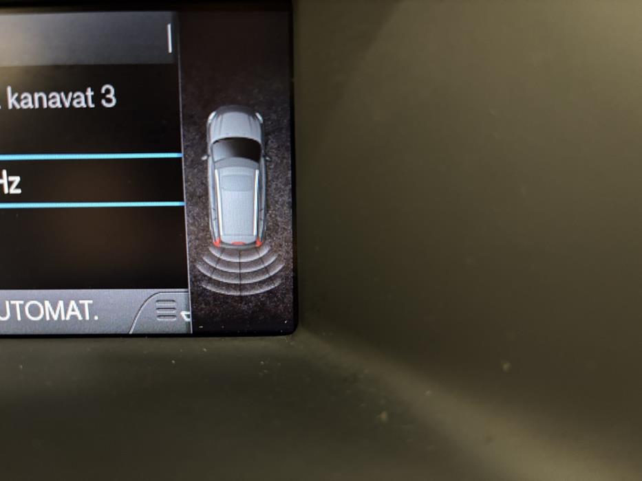 VOLVO V60 2015