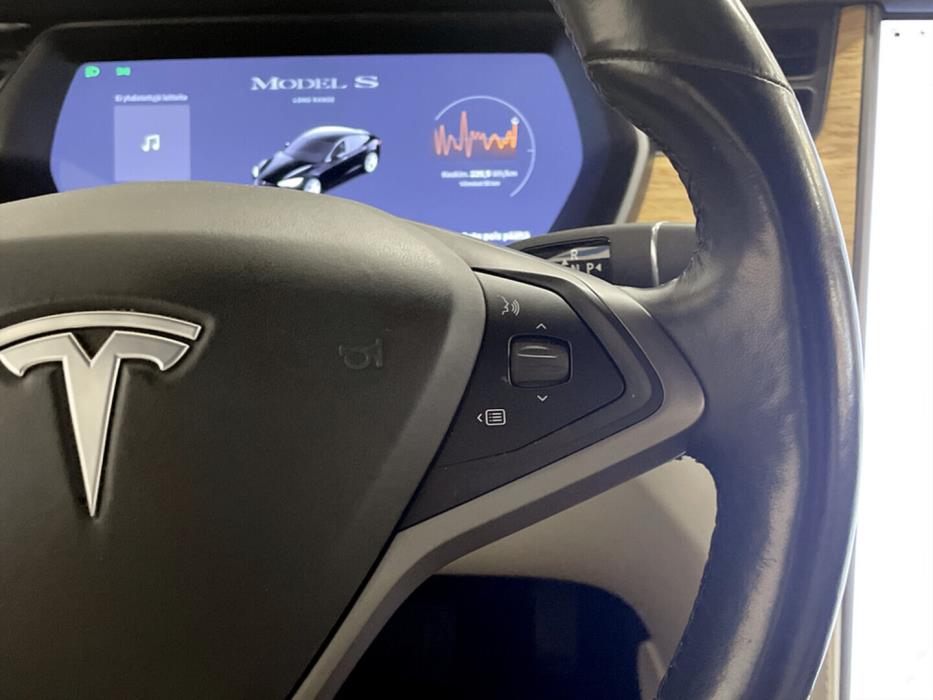 TESLA Model S 2020