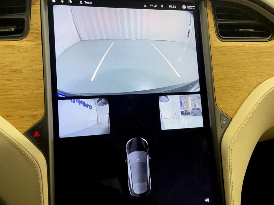 TESLA Model S 2020