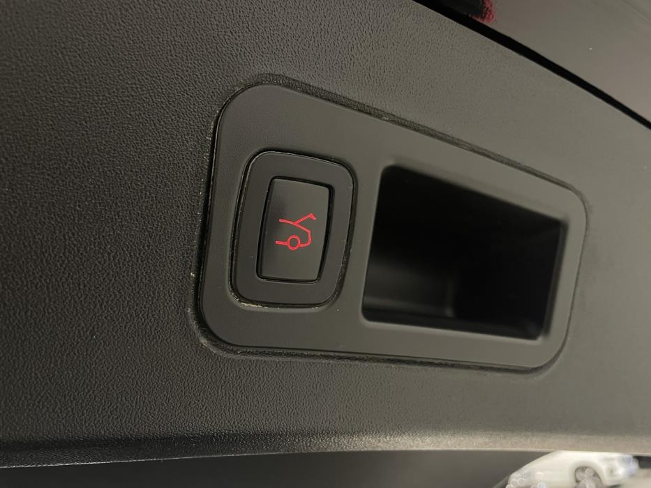 TESLA Model S 2020