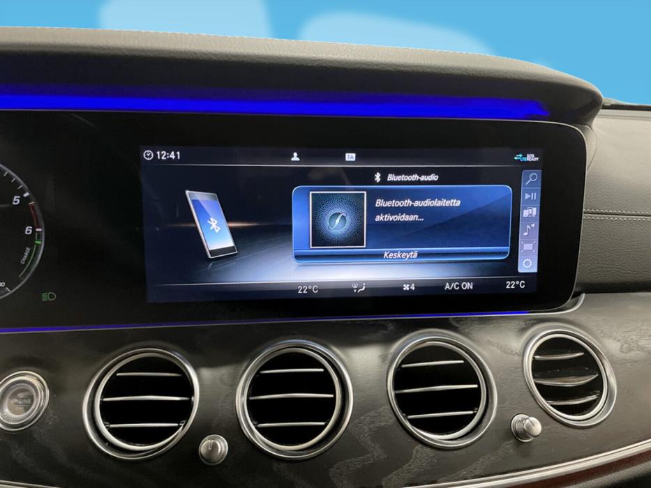 MERCEDES-BENZ E 2020