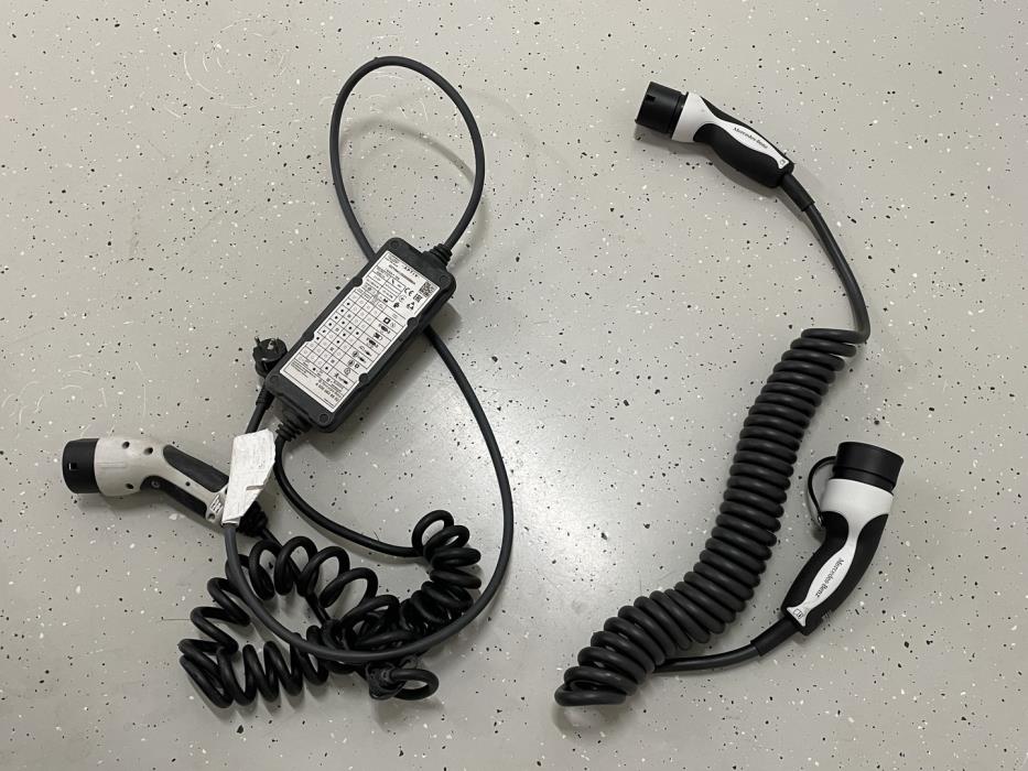 MERCEDES-BENZ E 2020