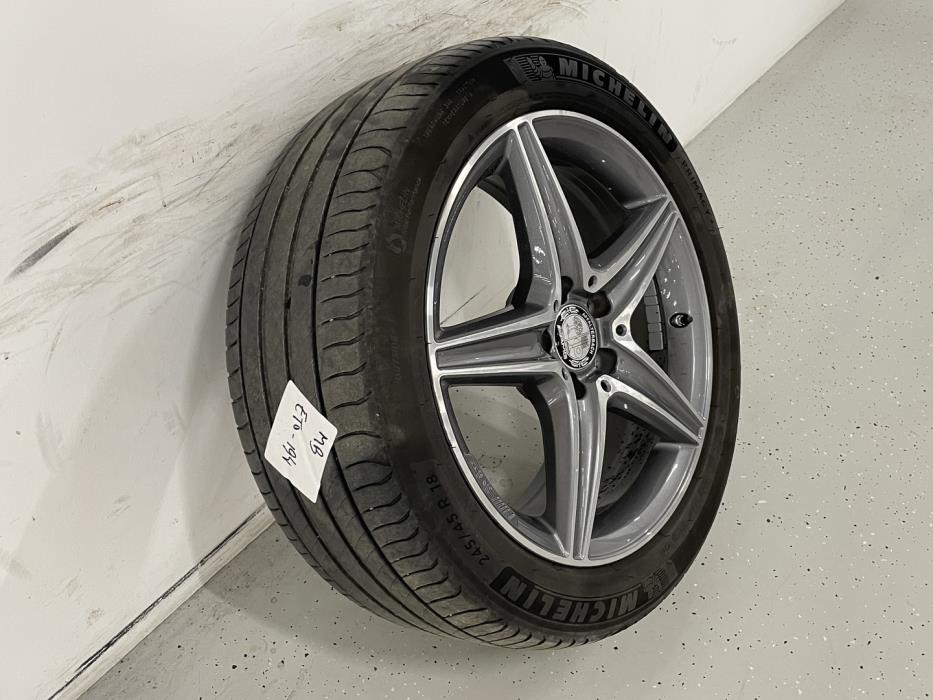 MERCEDES-BENZ E 2020