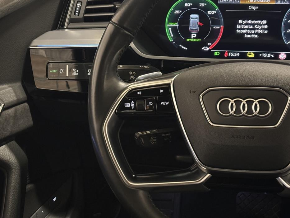 AUDI e-tron 2020