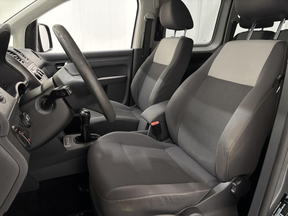 VOLKSWAGEN Caddy Maxi 2013