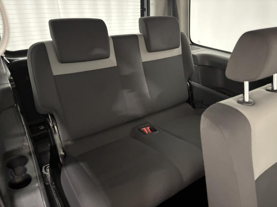 VOLKSWAGEN Caddy Maxi 2013