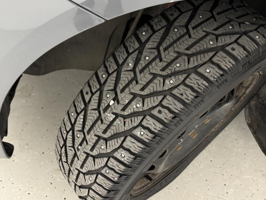 VOLKSWAGEN Caddy Maxi 2013