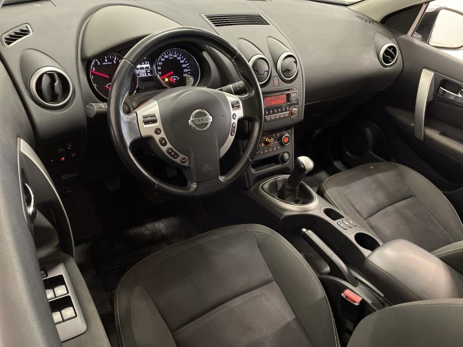 NISSAN Qashqai 2013