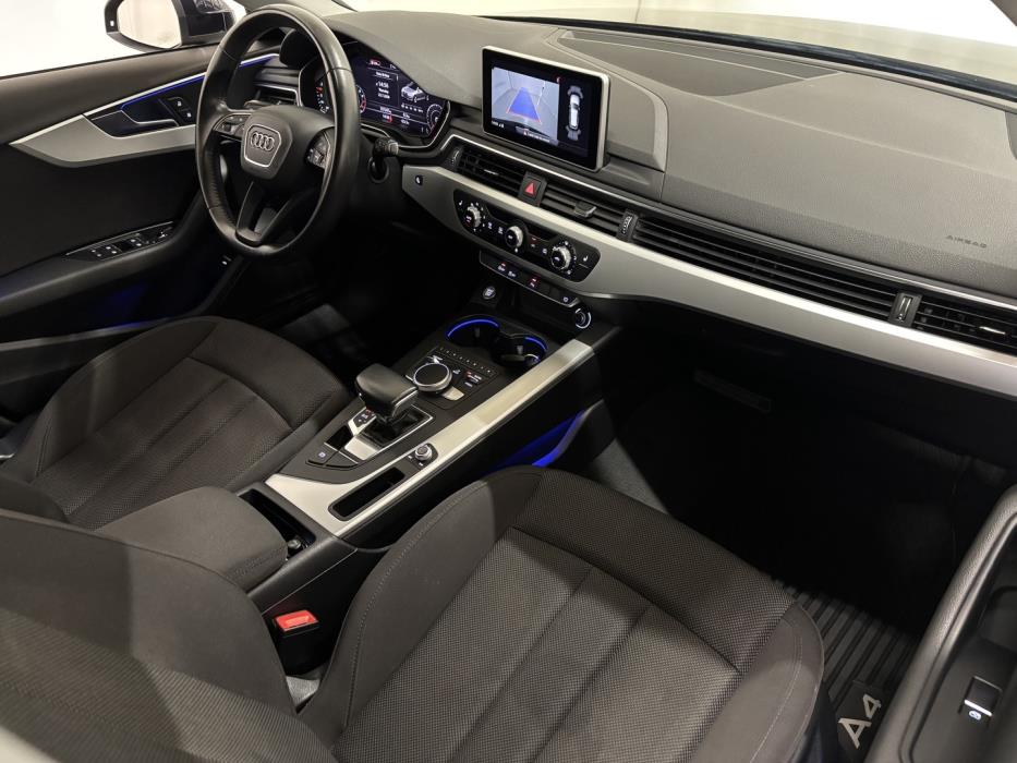 AUDI A4 2017