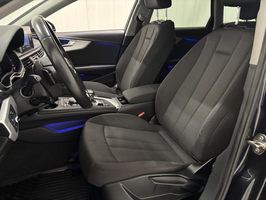 AUDI A4 2017
