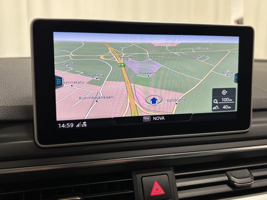 AUDI A4 2017
