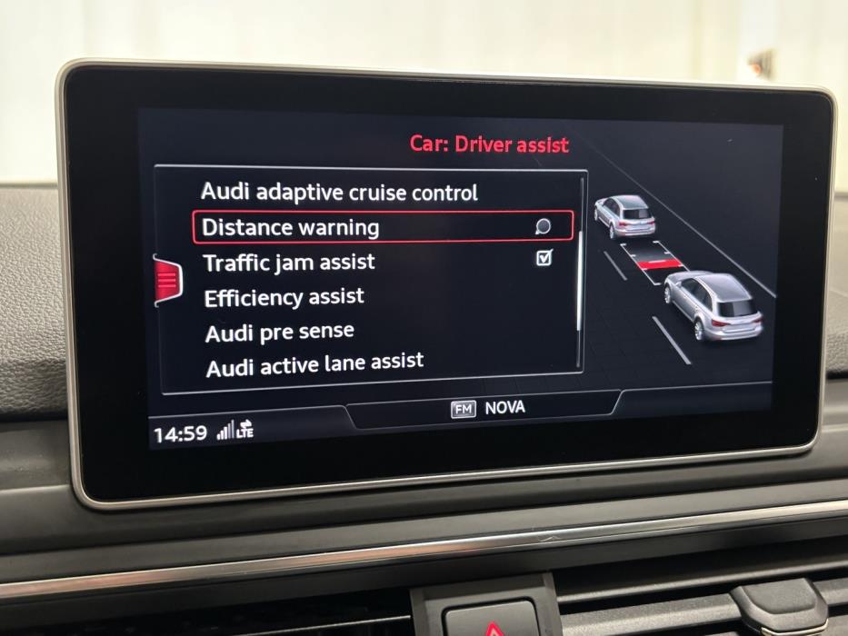 AUDI A4 2017