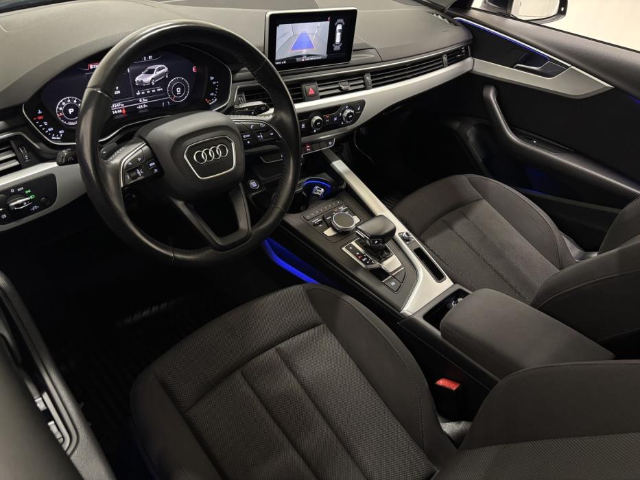 AUDI A4 2017