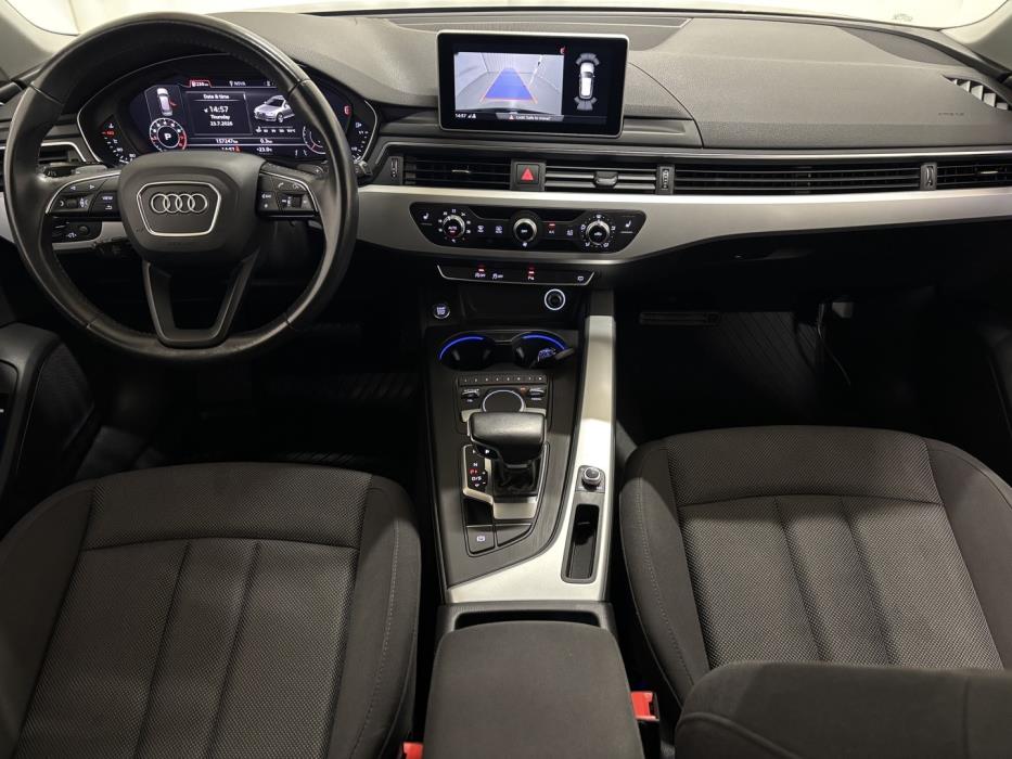 AUDI A4 2017