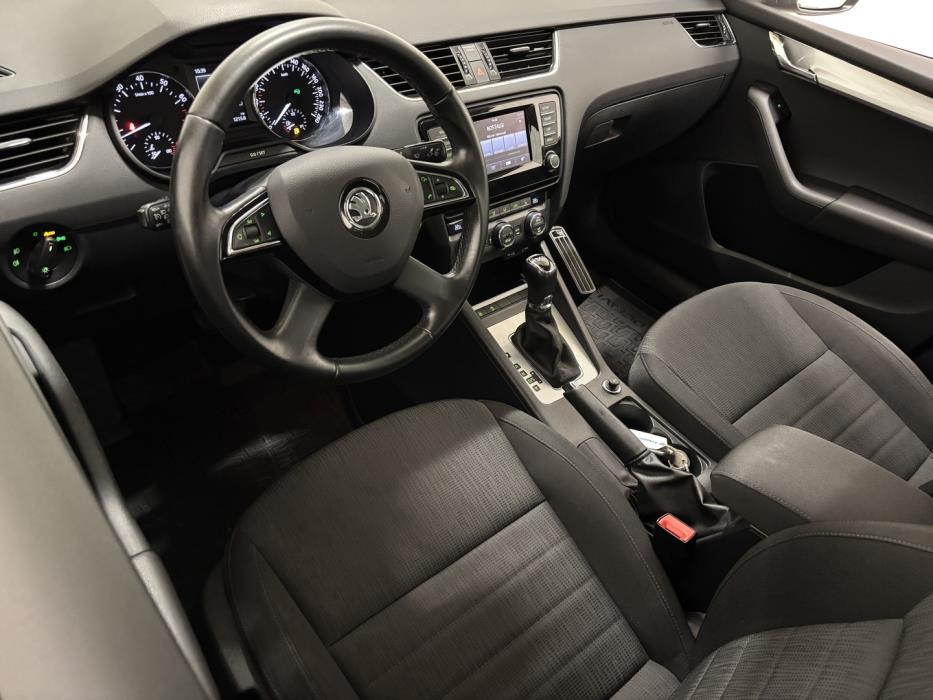 SKODA Octavia 2015