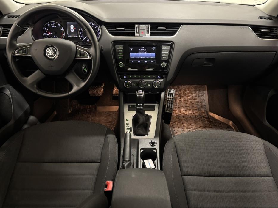 SKODA Octavia 2015