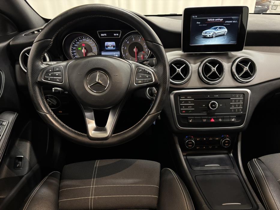 MERCEDES-BENZ CLA 2016