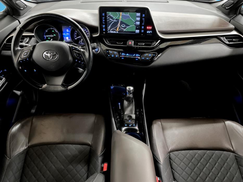 TOYOTA C-HR 2018