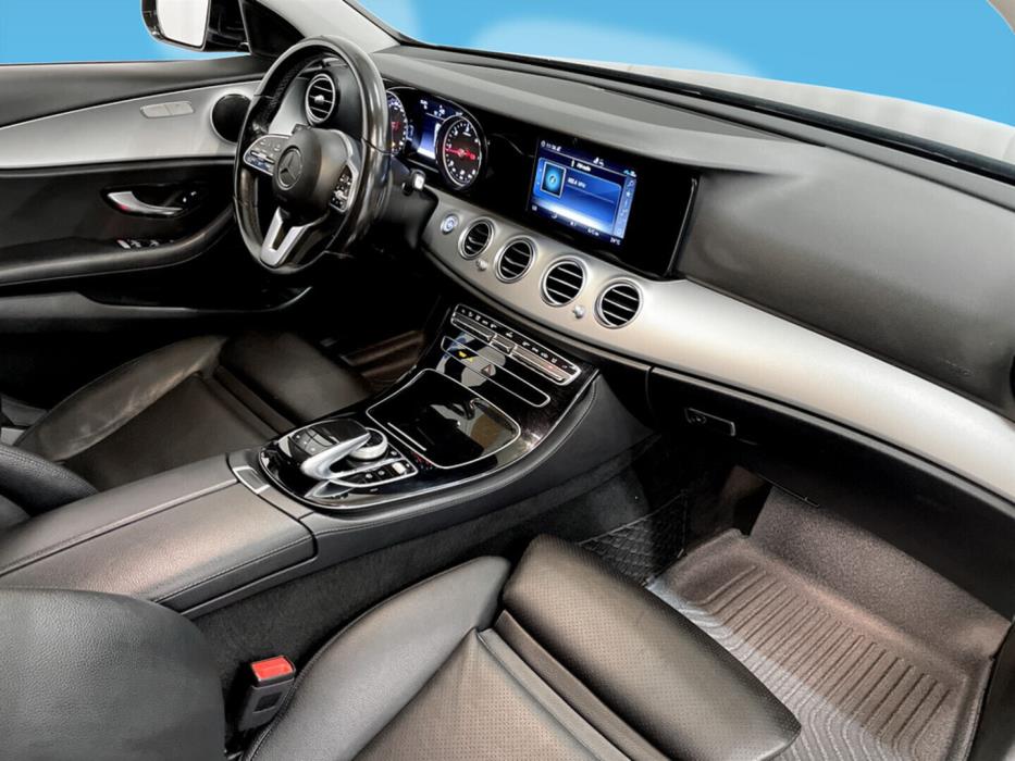 MERCEDES-BENZ E 2019