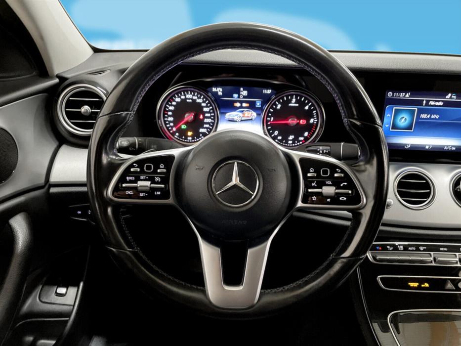 MERCEDES-BENZ E 2019