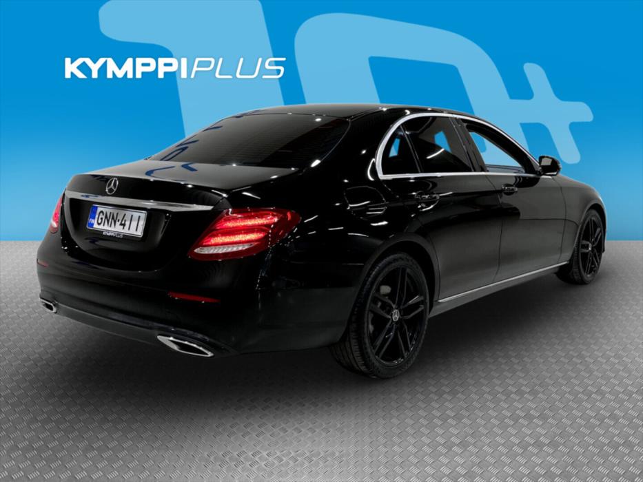 MERCEDES-BENZ E 2019
