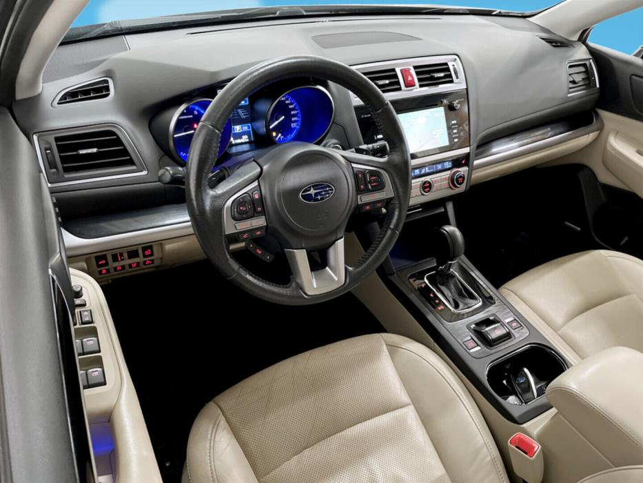 SUBARU Outback 2015