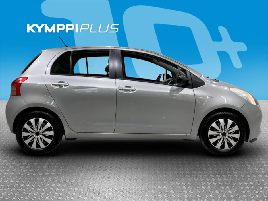 TOYOTA Yaris 2006