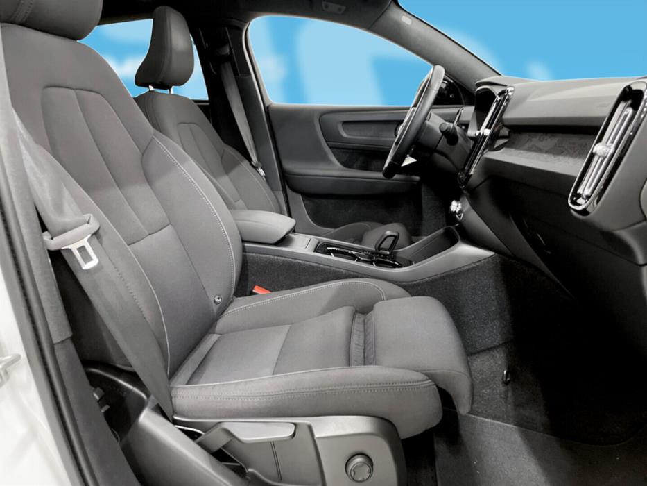 VOLVO C40 2023
