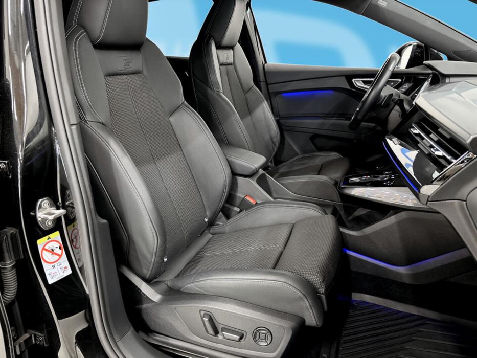 AUDI Q4 e-tron 2022