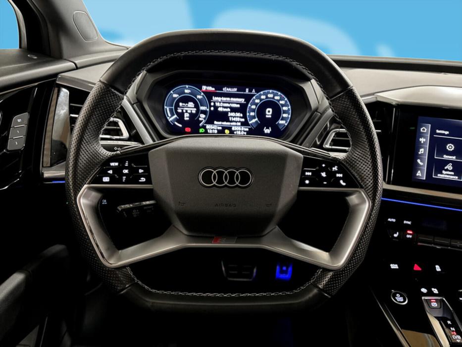 AUDI Q4 e-tron 2022