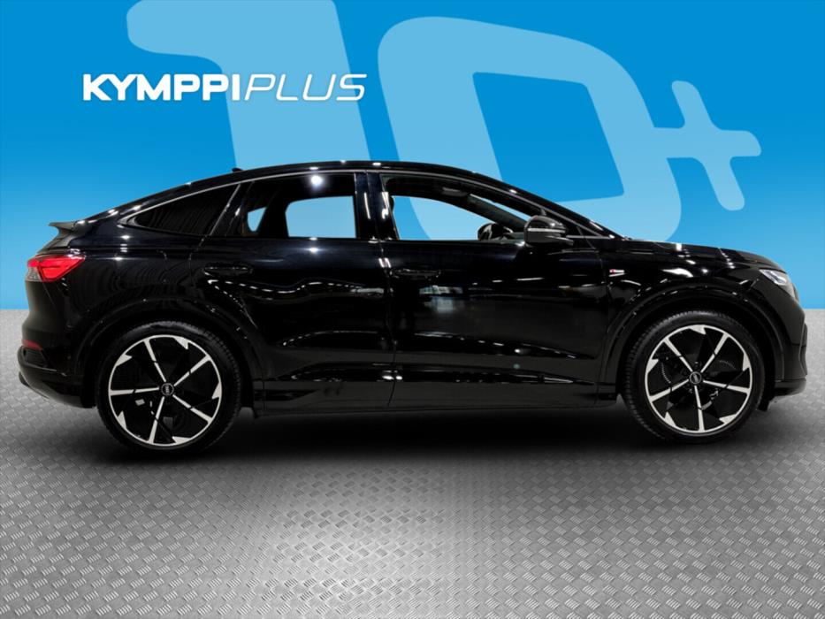 AUDI Q4 e-tron 2022