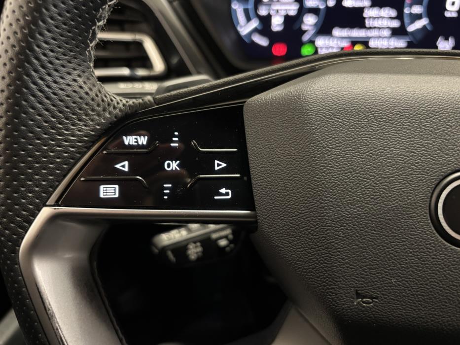 AUDI Q4 e-tron 2022
