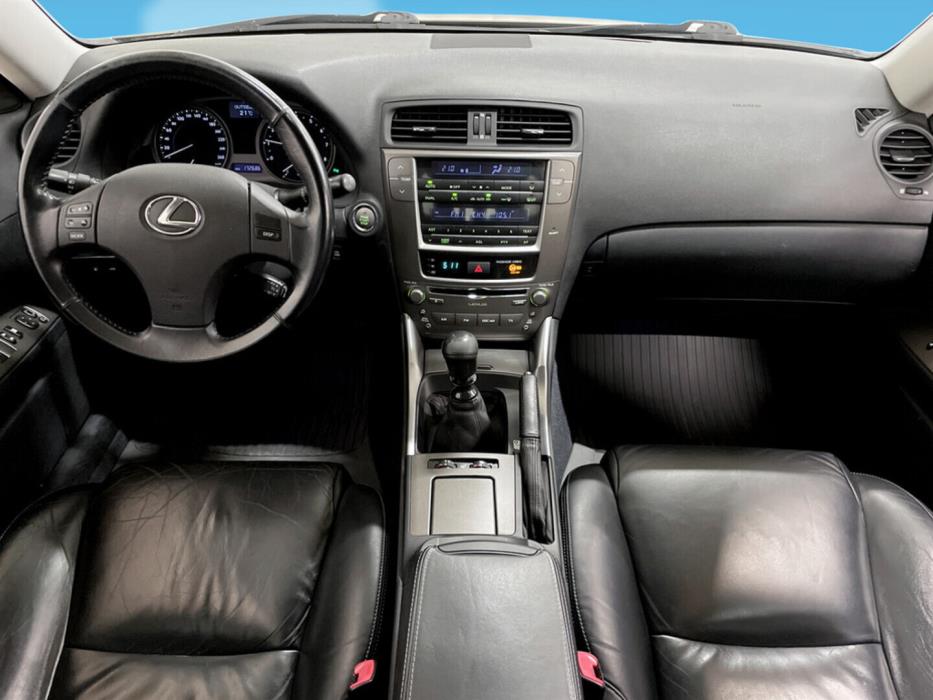 LEXUS IS 2009