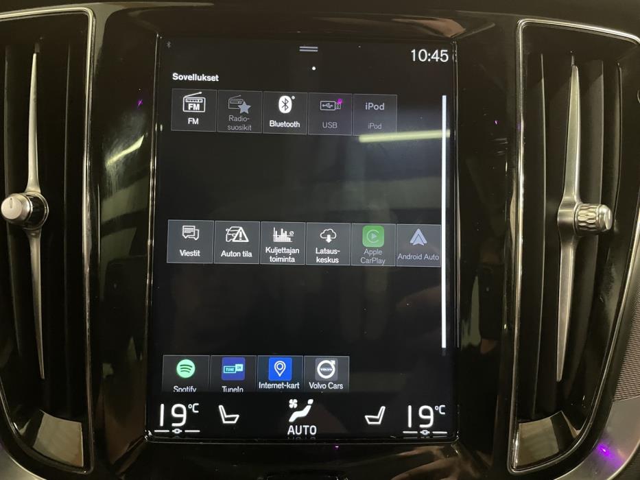 VOLVO V60 2019