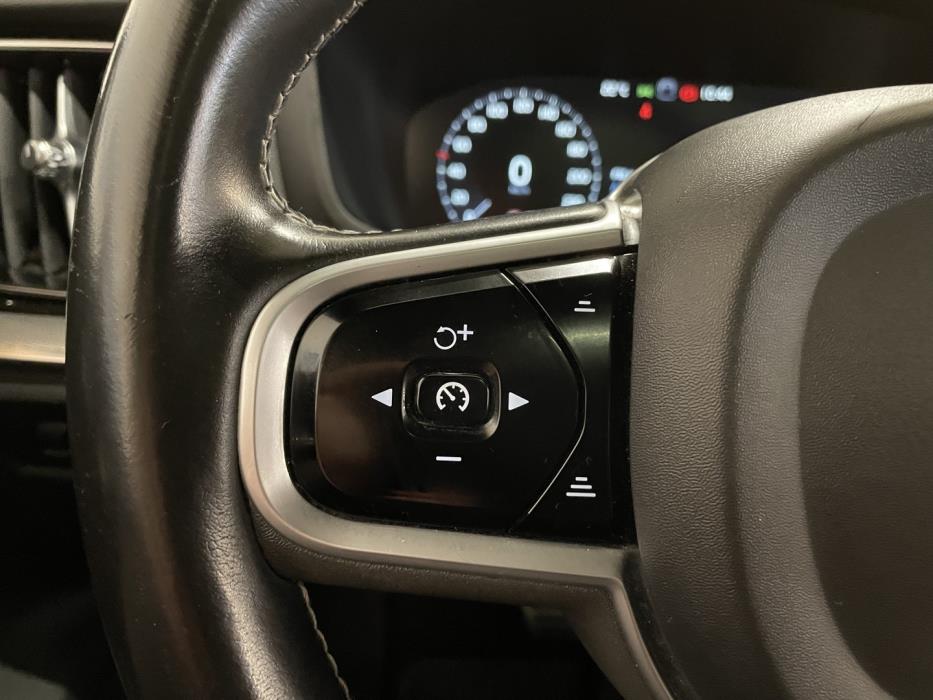 VOLVO V60 2019