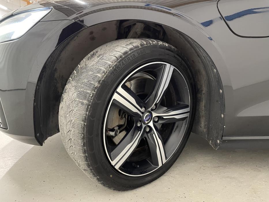 VOLVO V60 2019