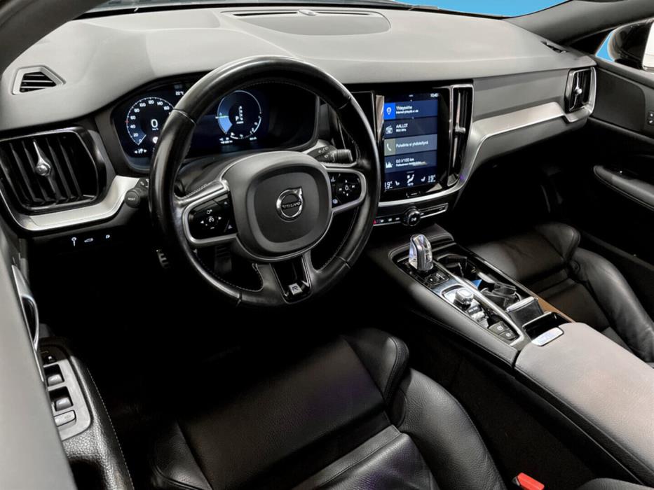 VOLVO V60 2019