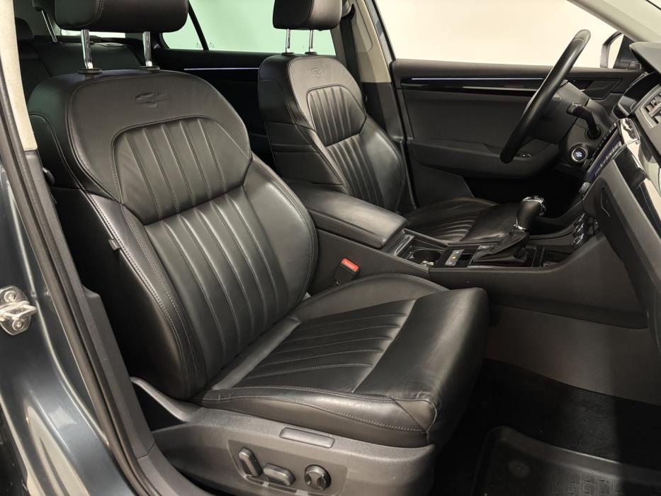 SKODA Superb 2016