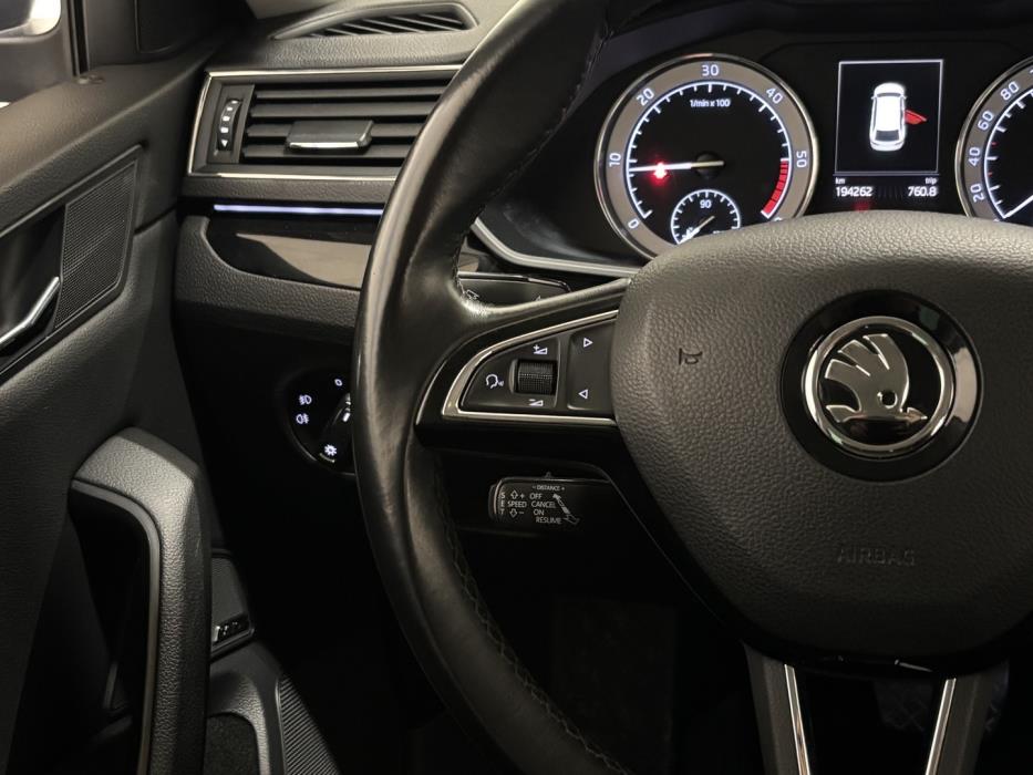SKODA Superb 2016