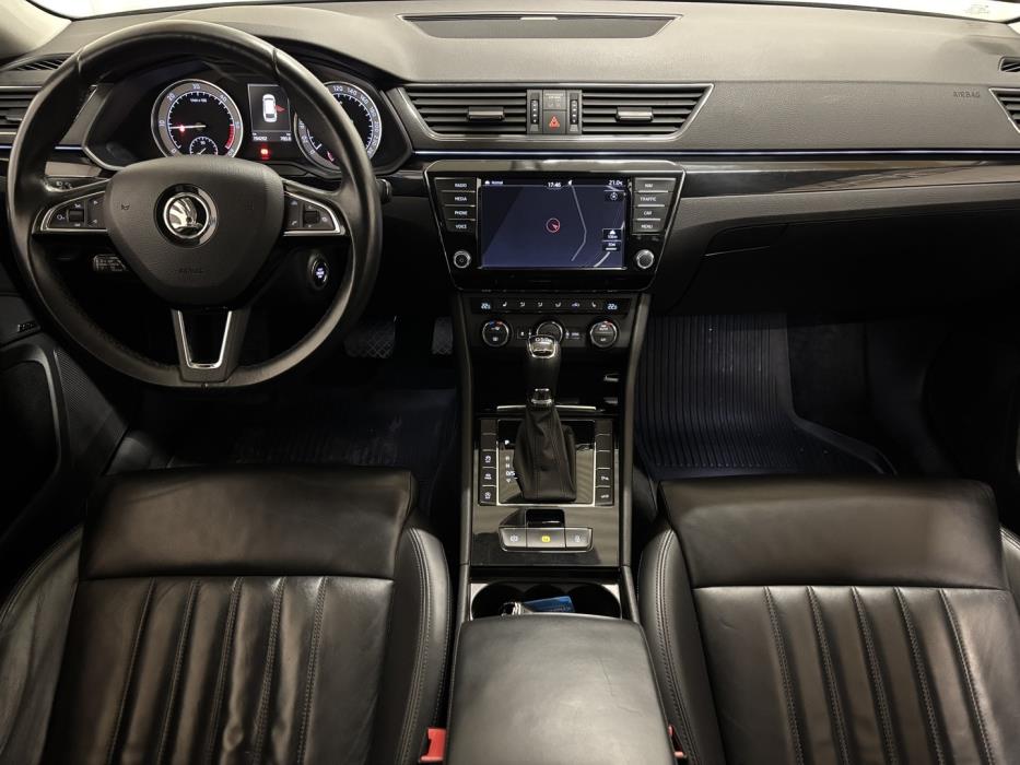SKODA Superb 2016