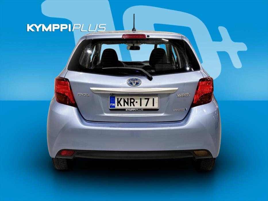TOYOTA Yaris 2016