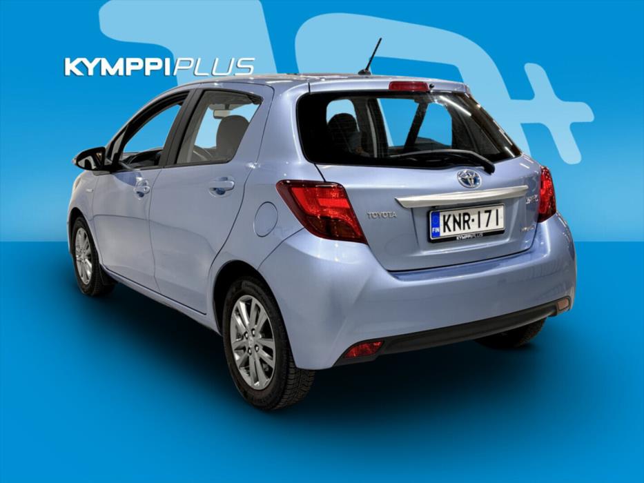 TOYOTA Yaris 2016